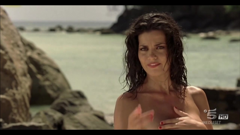 Laura Torrisi Nude Una Moglie Bellissima 2007 Hd 720p Watch Online