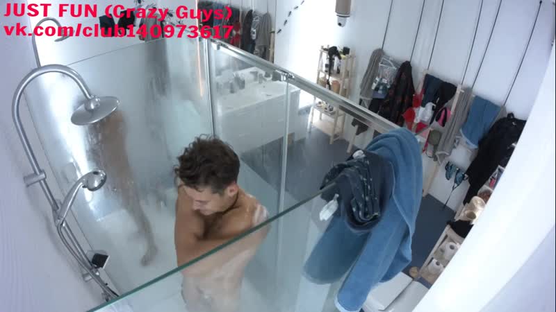 Bb7 2019 wiktor and vasilis shower poland член хуй cock penis голый душ