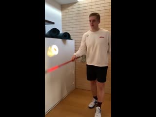 #fcportosportschallenge 🏀 vê o desafio que o tanner mcgrew preparou para o brad tinsley