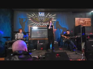 Gwen columbine | splin cover | live in m8 |