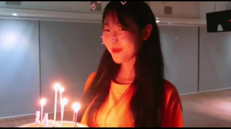 축하하는 porn video – [video] 20180816 해빈 의 생일을 축하하는 구구단 의 모습을 깜짝 공개한다뀨 구구단짝 과 함께해 더 행복한 해빈의 생일이라뀨 haebind