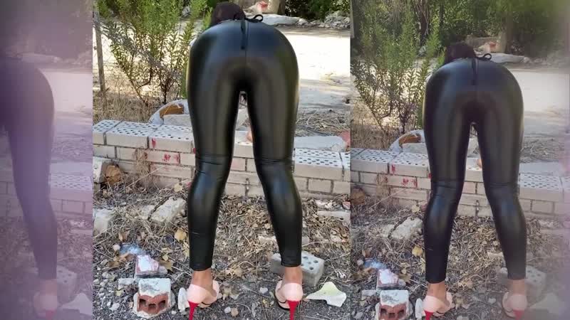 Leathermaria #leatherpants #leatherleggings #leathertights #leatherdress