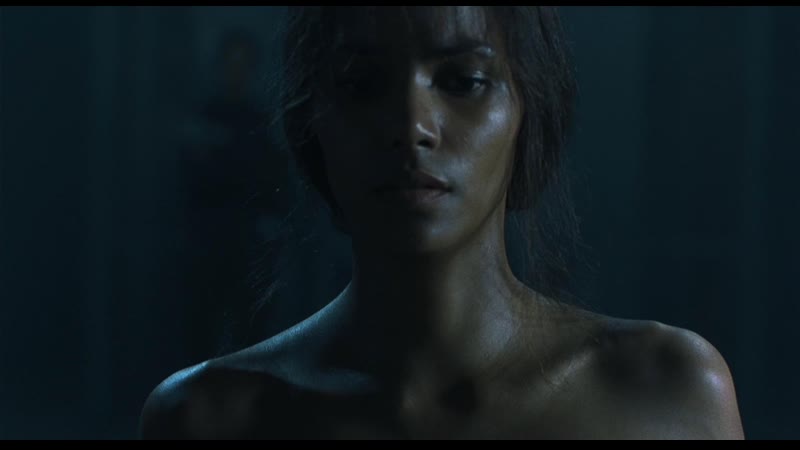 Холли берри (halle berry) голая в фильме «готика» (2003)