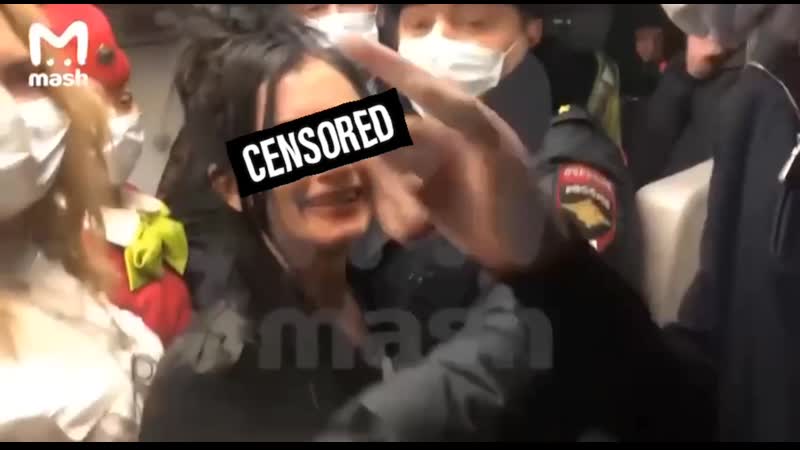 Пьяная девушка устроила дебош в самолете на самару