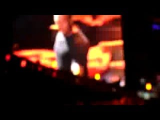 Dr dre performs still nuthin but a g thang live at yankee stadium