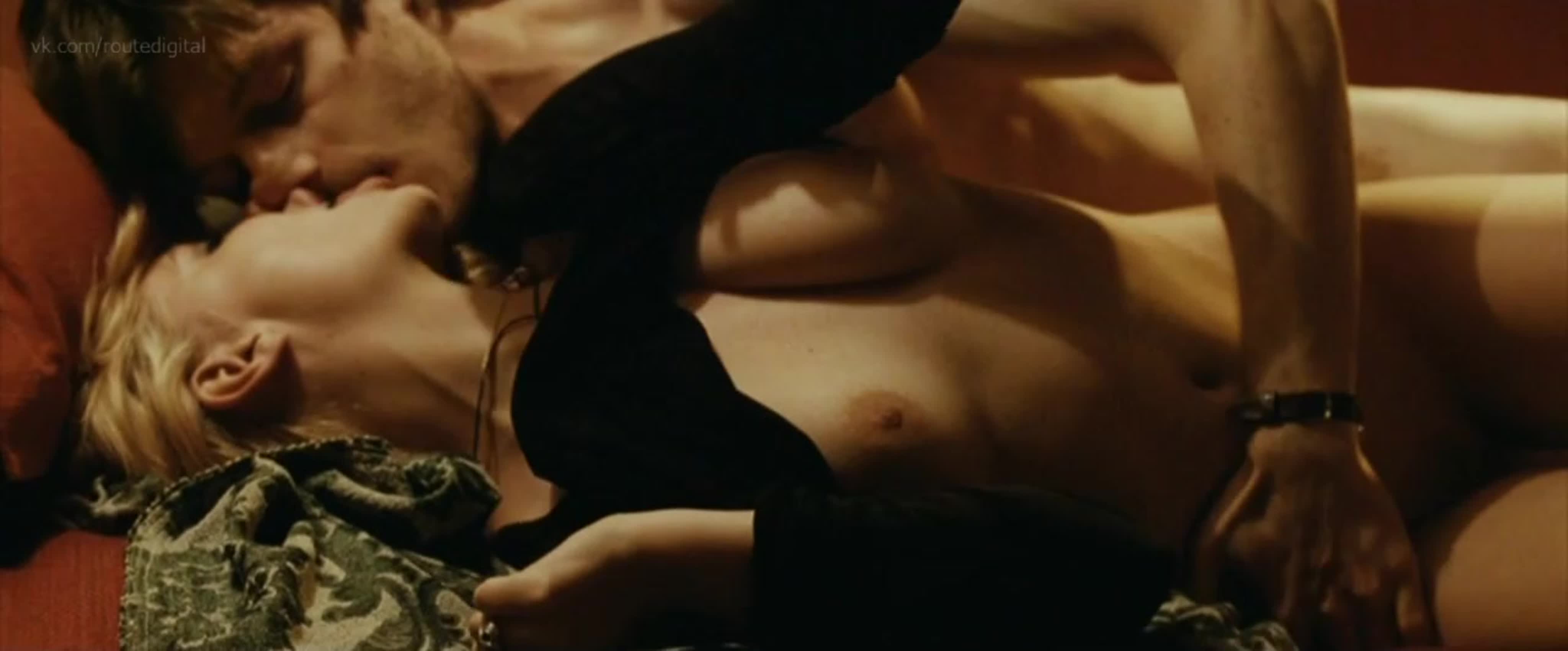 Miriam giovanelli, asia argento nude gli sfiorati (drifters, 2011) hd 720p  watch / мириам джованелли, азия ардженто промах