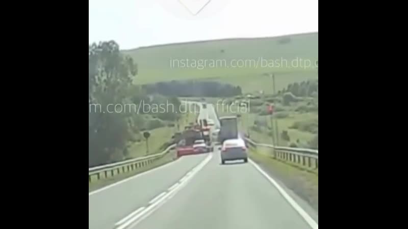 Массовая авария на трассе в башкирии