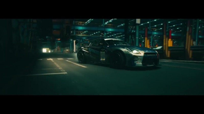 Gtr r35 vs toyota 86 japan drift