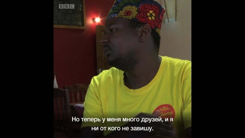 Все официанты в этом ресторане глухие