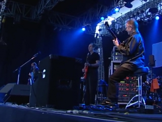 King crimson frakctured (live in bonn, germany 2000)