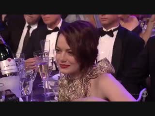 Patricia arquette snatches the award to amy adams and emma stone in sag awards 2019