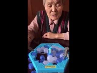 Японская игра «не урони пингвина» (vhs video)