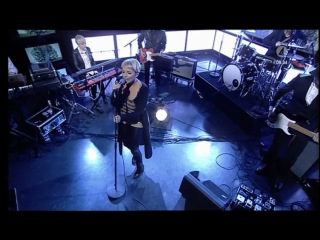 Petra marklund sanningen (live nyhetsmorgon 2012)