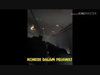 Видео крушения самолета lion air засняли местные рыбаки последние секунды самолета изнутри и снаружи