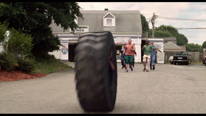 Прокатился в шине одноклассники 2 [ grown ups 2 адам сэндлер фильм 2013]