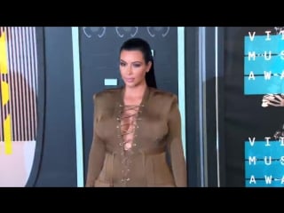 Mtv vma 2015 kim kardashian plus enceinte que jamais et kanye west futur président