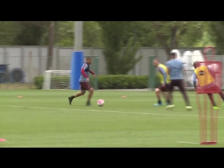 William vainqueur finishes off some great work by emerson at #asroma training