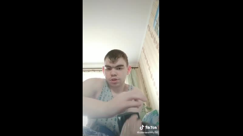 Молодец, в этот раз все ноты выучил, даже подглядывать не пришлось