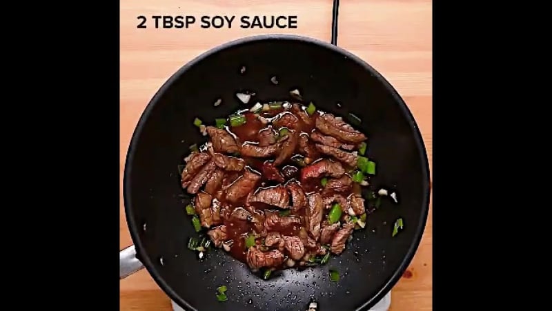 Азиатская лапша с говядиной