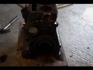 Парни 11 месяцев перебирали двигатель и сделали 3000 фото, получилось просто шикарное видео! наслаждайтесь