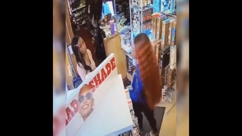 А вот волосики придется оставить