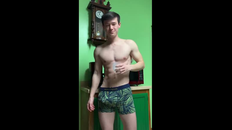 Пейте парни молоко