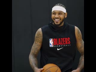 Melo brought the braids back and all the blazers are loving it via @trailblazers