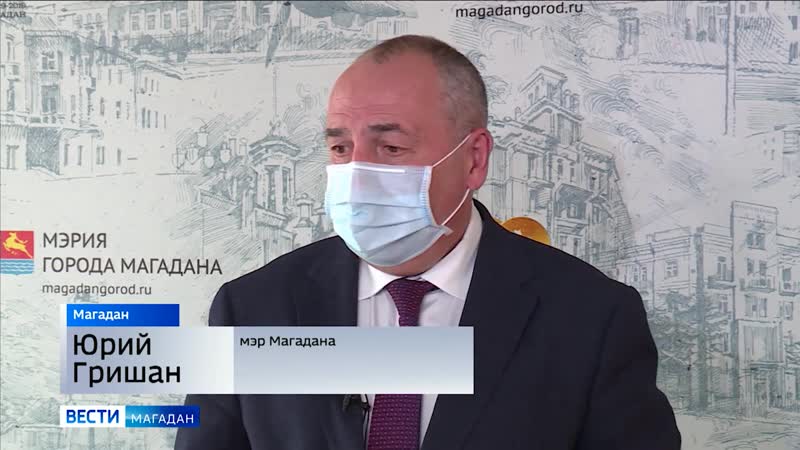 Отбивают яйца