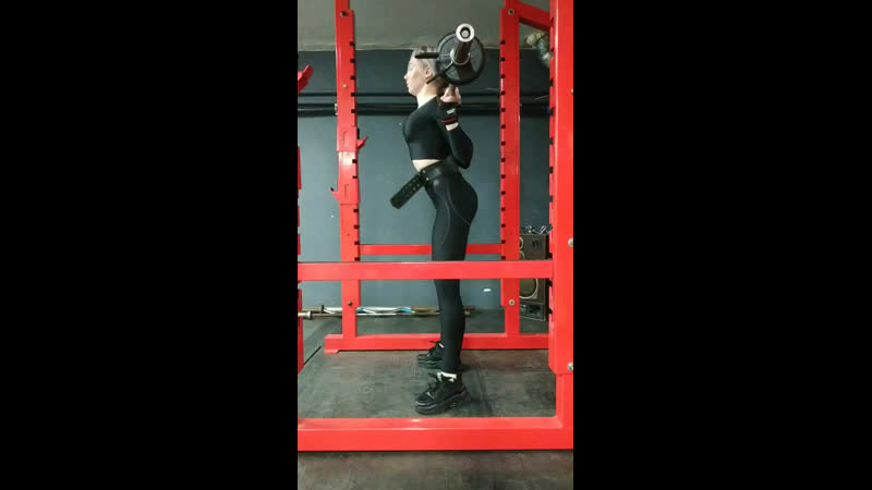 Присед со штангой