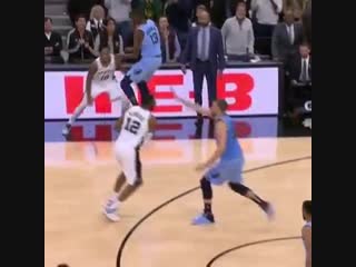 Marc gasol blocks aldridge