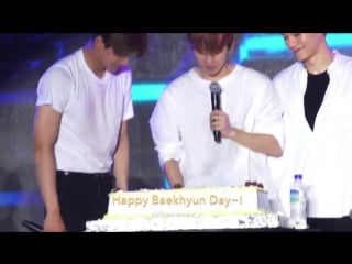 [fancam] 170506 baekhyun birthday @ k pop festival 2017 in myanmar