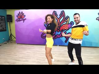 J balvin ⁄ sigo extrañándote fusion shines challenge by carlos chloe