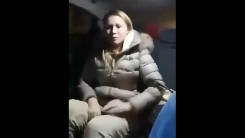 Таксист отказался везти пьяную пассажирку бесплатно