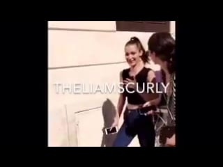 Kendall and bella hadid at the trevi fountain