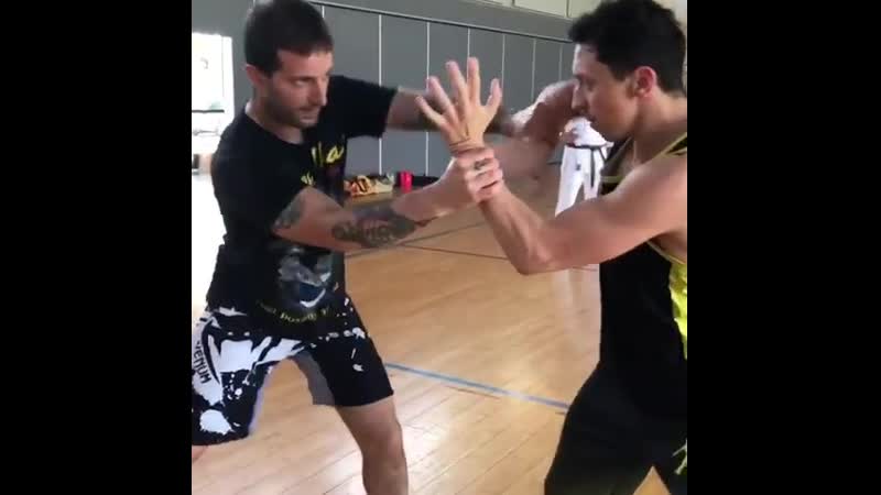 Пьетро ди раусо показывает приемчик