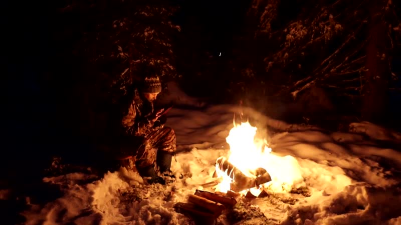 {добрые походы} охотничий домик в лесу идём с ночёой еда на костре в лесу добрые походы