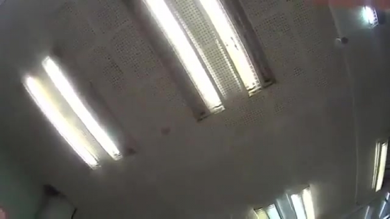 Пьяное молодые на почте