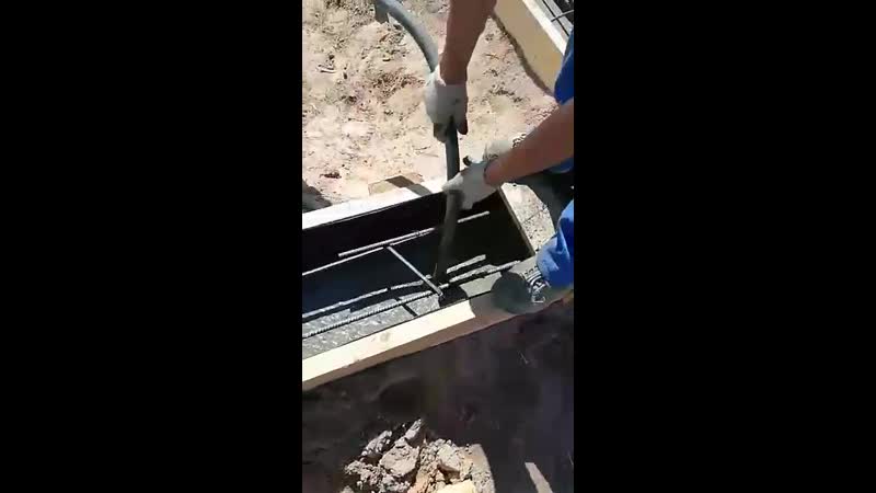 Уплотнение бетона вибратором