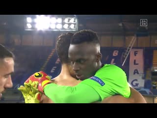 Edouard mendy with his former rennes team mates at full time is absolutely brilliant