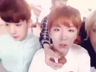 Monsta x were eating hot walnut cakes, look at kihyun and minhyuk burning their mouths lmaooo and shownu says it’s good! reall