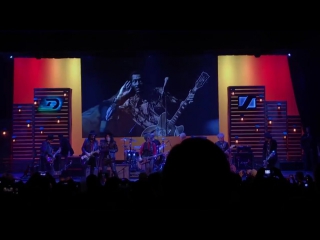 Alice cooper, mike campbell, wayne kramer, johnny depp johnny b goode