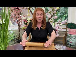 Sarah ferguson making gingerbread men