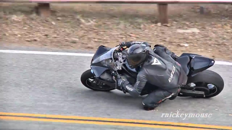 Yamaha r1 sparks and nice save