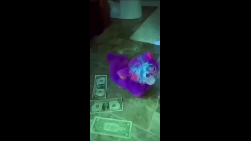 Милая стрип движуха