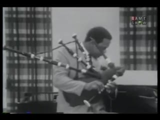 Руфус харли (rufus harley) играет на волынке