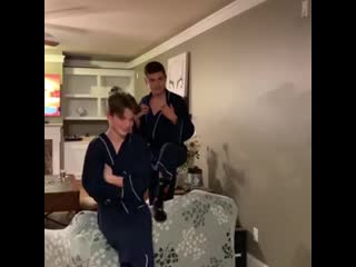 Payton16 fan love 20200210 121125 66791195189701545221 mp4