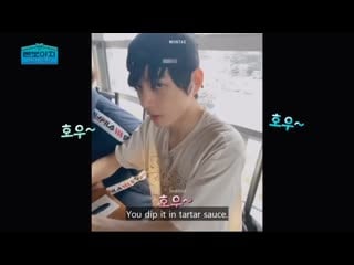 Taehyung looks in carema while hoseoks filming food (vhope, bv4 ep 2)