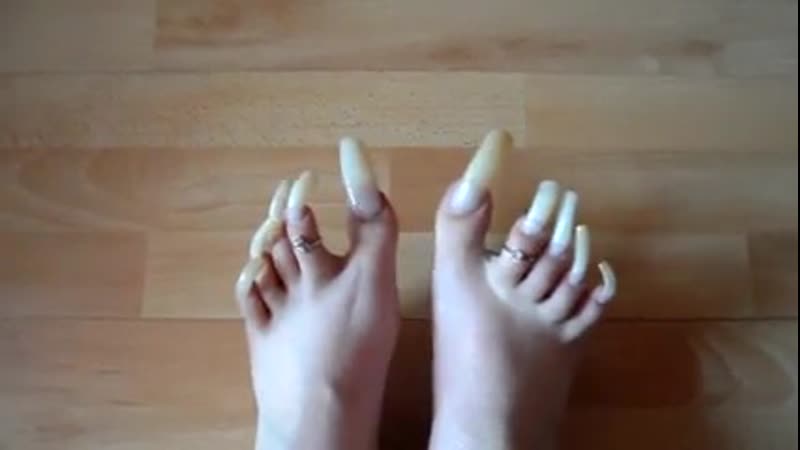 Ноготочки на ногах
