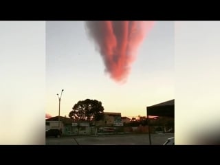 Apocalyptic cloud baffles brazil town