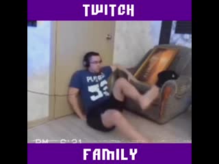 Стримеры занимаются спортом